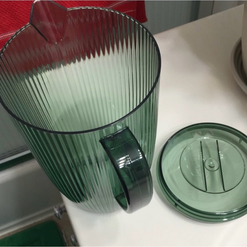 NEW “ 2 set “ Ribbed Pitcher 2.5 Liter - Picture 5 of 10